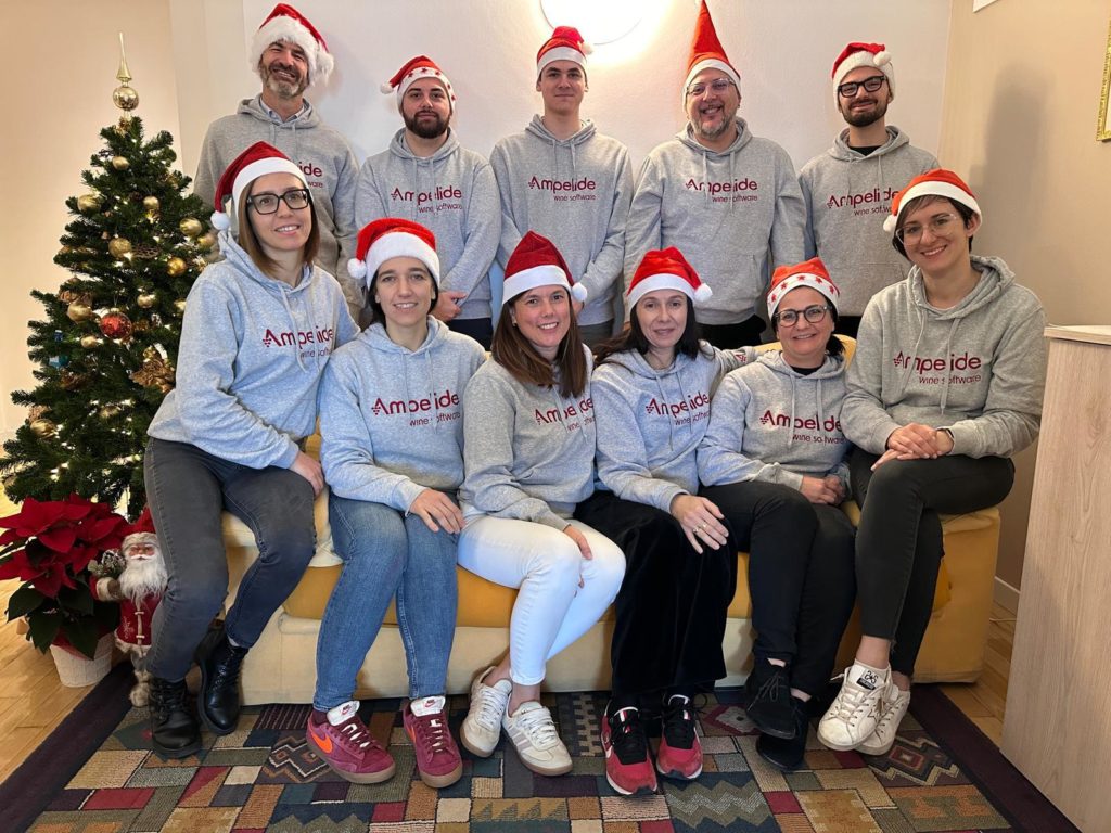 Il software per il tuo vigneto Spazio Informatico augura Buone Feste - Natale 2025 Foto min